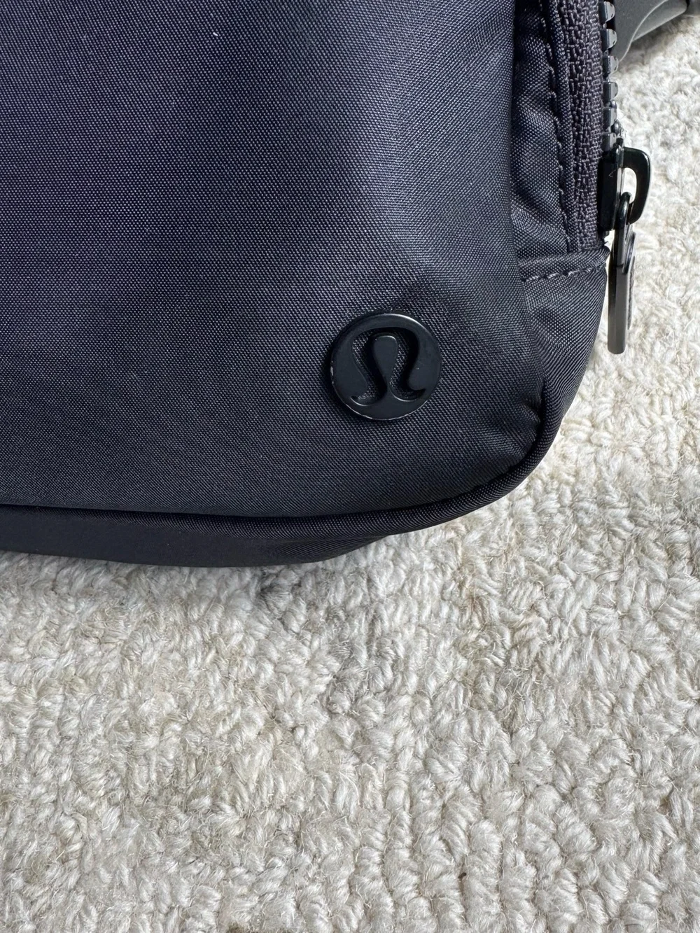 Lululemon Every Where Belt Bag In Black - Picture 5 of 14